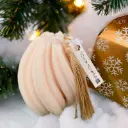 Lumânare ceară soia spirală parfumată decor ciucure auriu și Cutie cadou aurie fulgi de nea