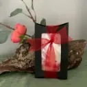 Mărțișor tabletă soia WaxMelts sclipici roșu parfum floral în cutie