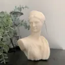 Lumânare bust Artemis decorativă ceară naturală soia albă