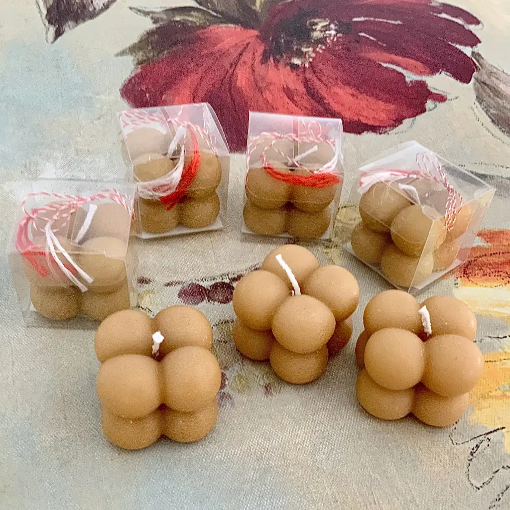 Lumânări Mărțișor cub bubble mic ceară naturală albine