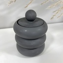 Recipient decorativ sustenabil din Jesmonite gri, perfect pentru lumânări parfumate