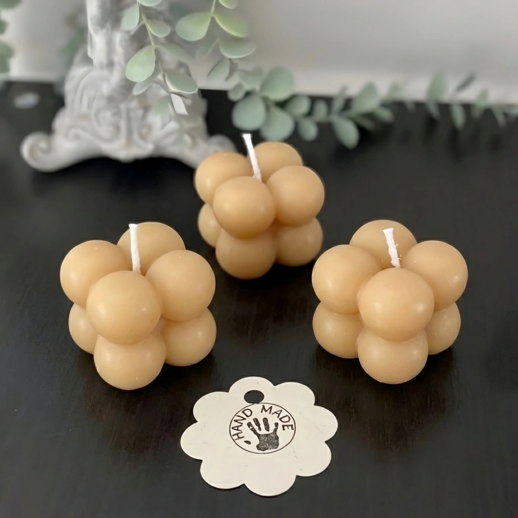 Set lumânări cub bubble din ceară naturală de albine, design modern