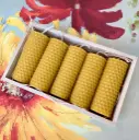 Set 5 lumânări fagure din ceară de albine 8x3 cm, ambalate în cutie din lemn eco-friendly