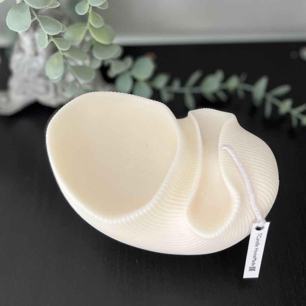 Ceară naturală de soia, lumânare decorativă albă, cu un model inspirat de melci și scoici