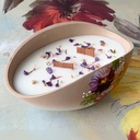 Lumânare bol ceramic floral crem din ceară soia cu parfum flori de bumbac