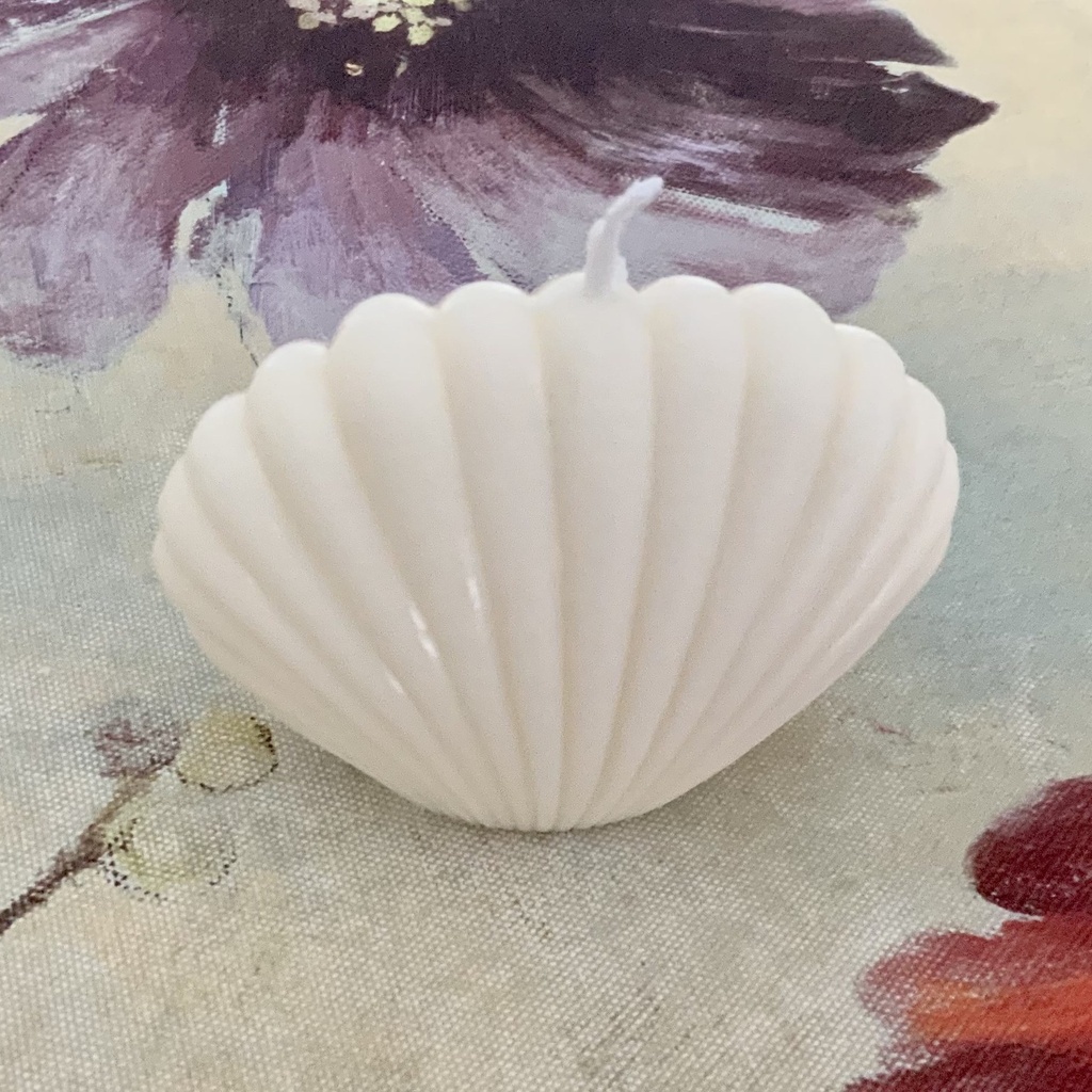 Lumânare ceară naturală soia tip scoică albă parfum lavandă