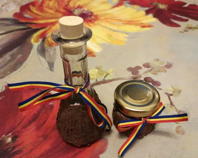 Lumânare decorată tradițional parfumată flori de primăvară 2