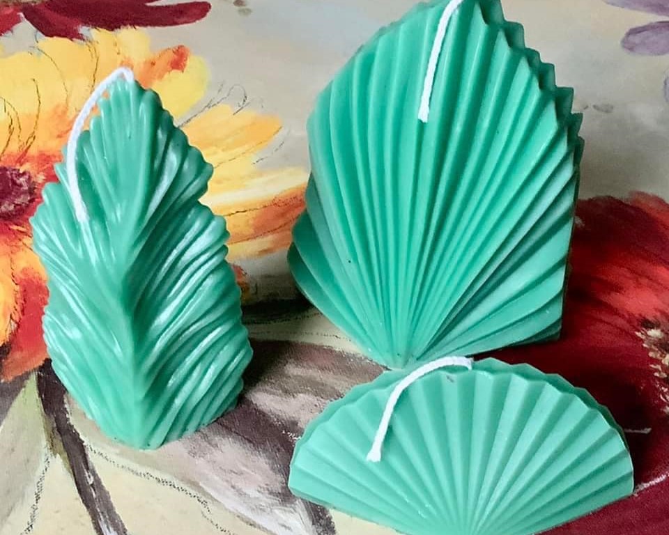 Set trei lumânări decorative handmade frunză evantai verde parfum lavandă 2