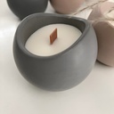 Lumânare în recipient decorativ gri Infinit din Jesmonite