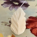 Lumânare frunză mare ceară soia albă parfum lavandă