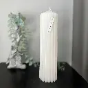 Lumânare decorativă cilindrică striată mare albă