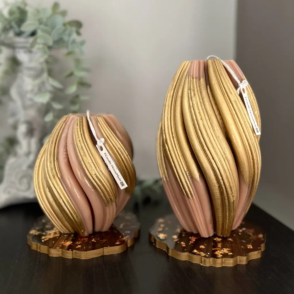 Set două lumânări cilindrice spiralate decorative