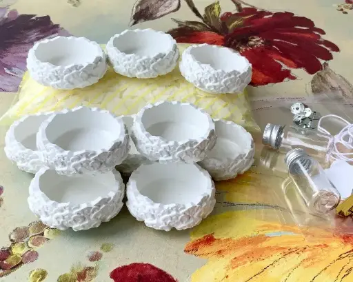 Pachet confecționare zece lumânări soia în recipient floral