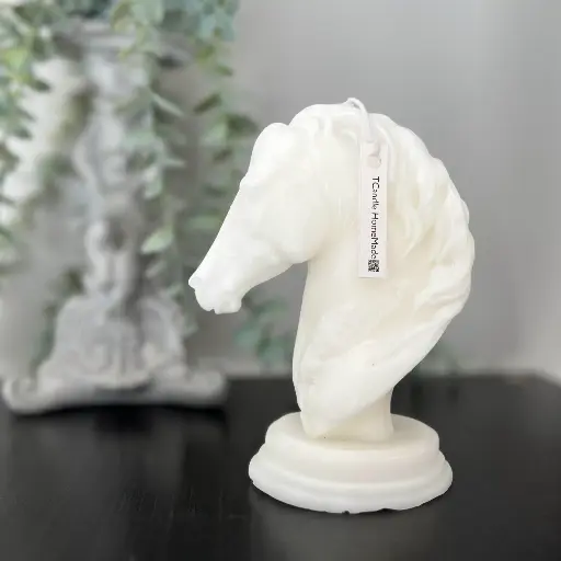 Lumânare decorativă masă evenimente The Horse albă