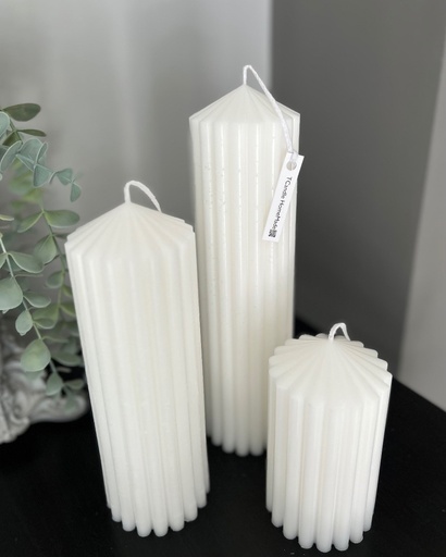 Set trei lumânări decorative cilindrice striate albe