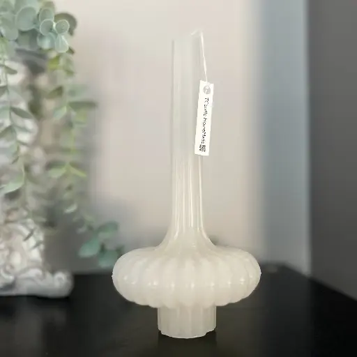 Lumânare decorativă masă tip vază alb gheață mică