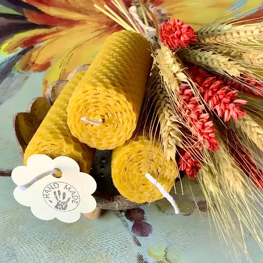 Lumânare fagure ceară naturală albine cilindrică 10x3cm