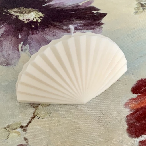 Lumânare evantai ceară naturală soia albă parfum lavandă